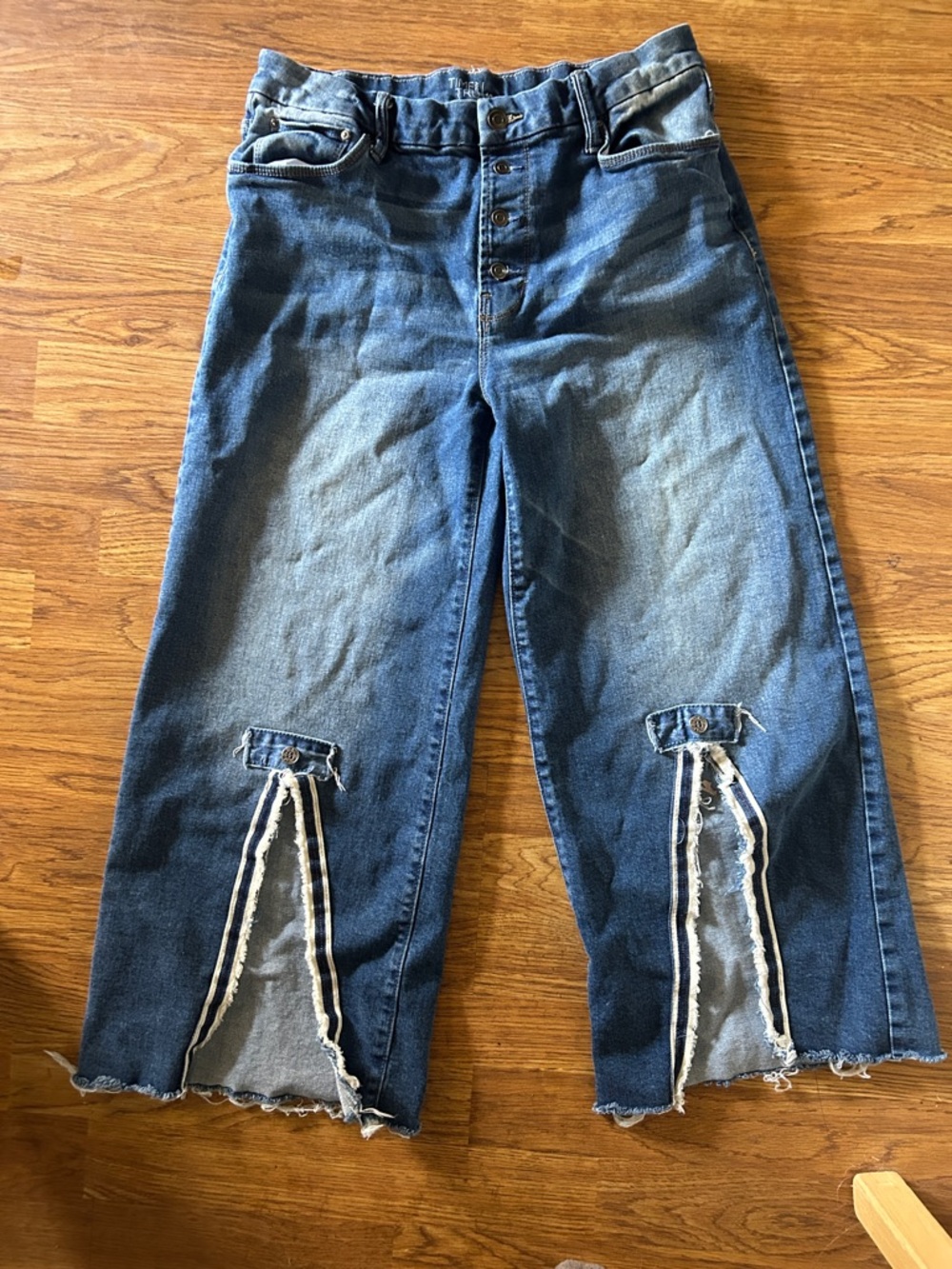 Time and Tru Dark Blue High-Waist Wide-Leg Jeans with Distressed Split Hem